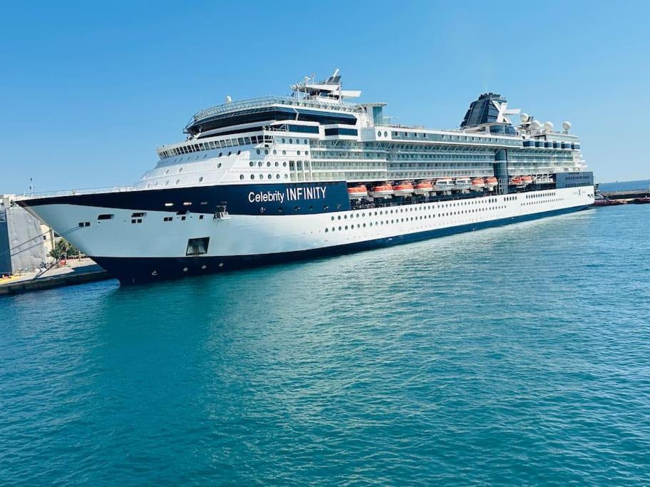Blue Suite At Piraeus Port Buitenkant foto